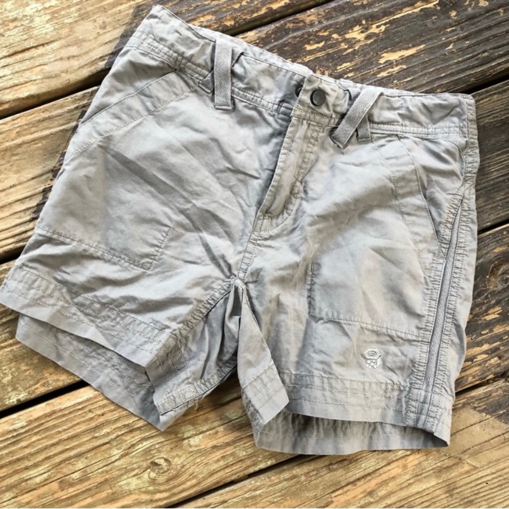 Mountain Hardwear Cotton Hiking Shorts Mid Rise Athleisure Activewear